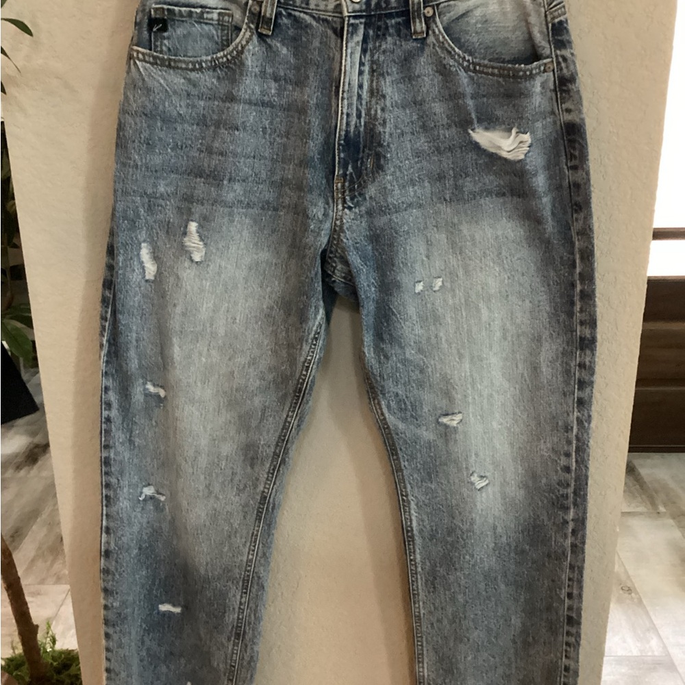 KanCan Women’sDistressed Light Blue Straight Distressed Jeans sz 9/28